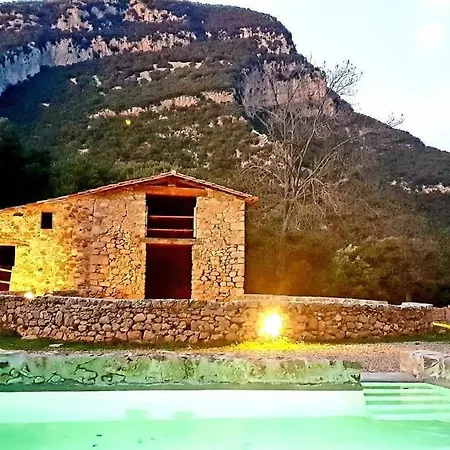 Dom wakacyjny Casa En Paraje Natural Unico 25 Pax *